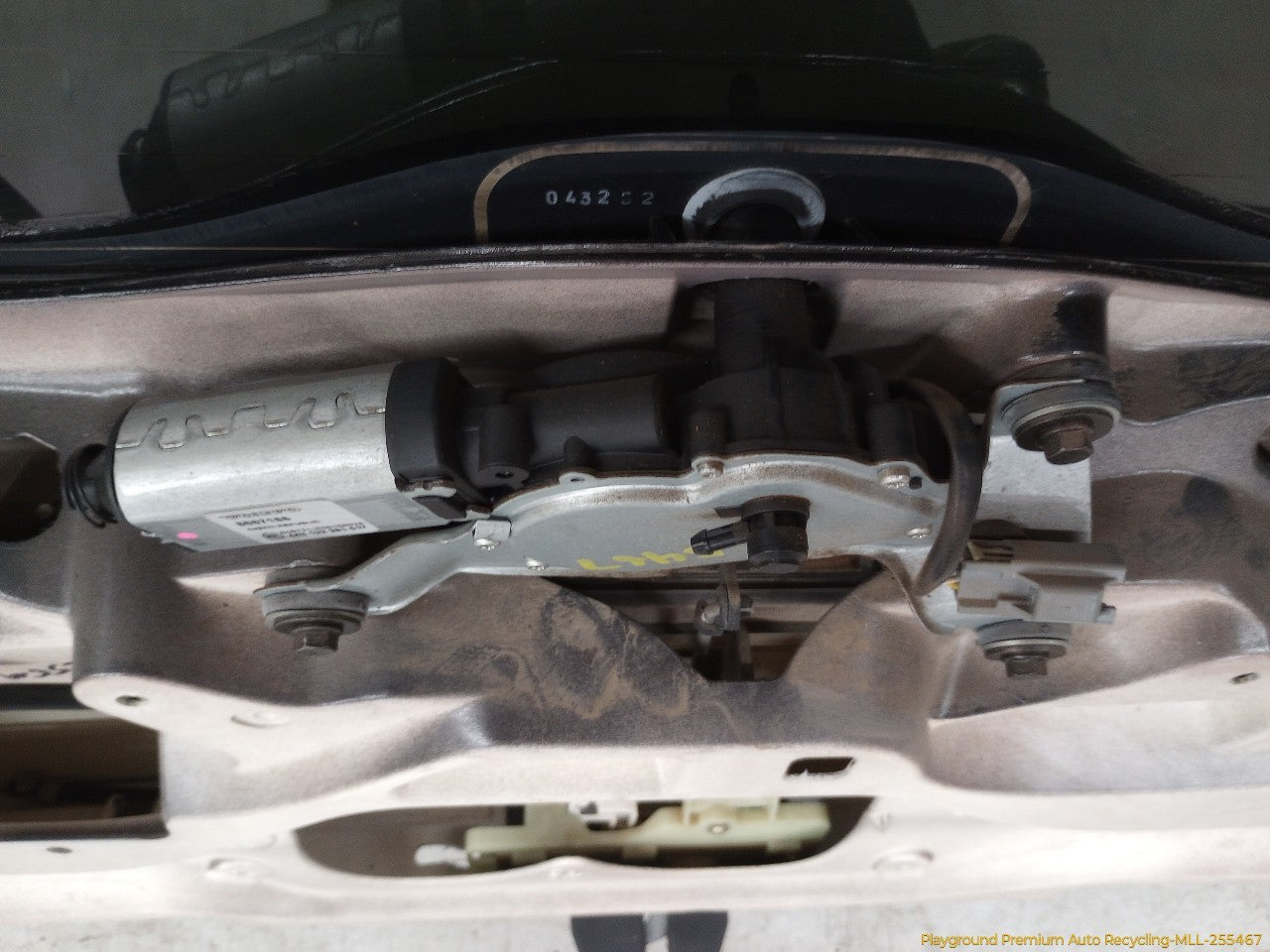 Volvo XC70 Liftgate Lid