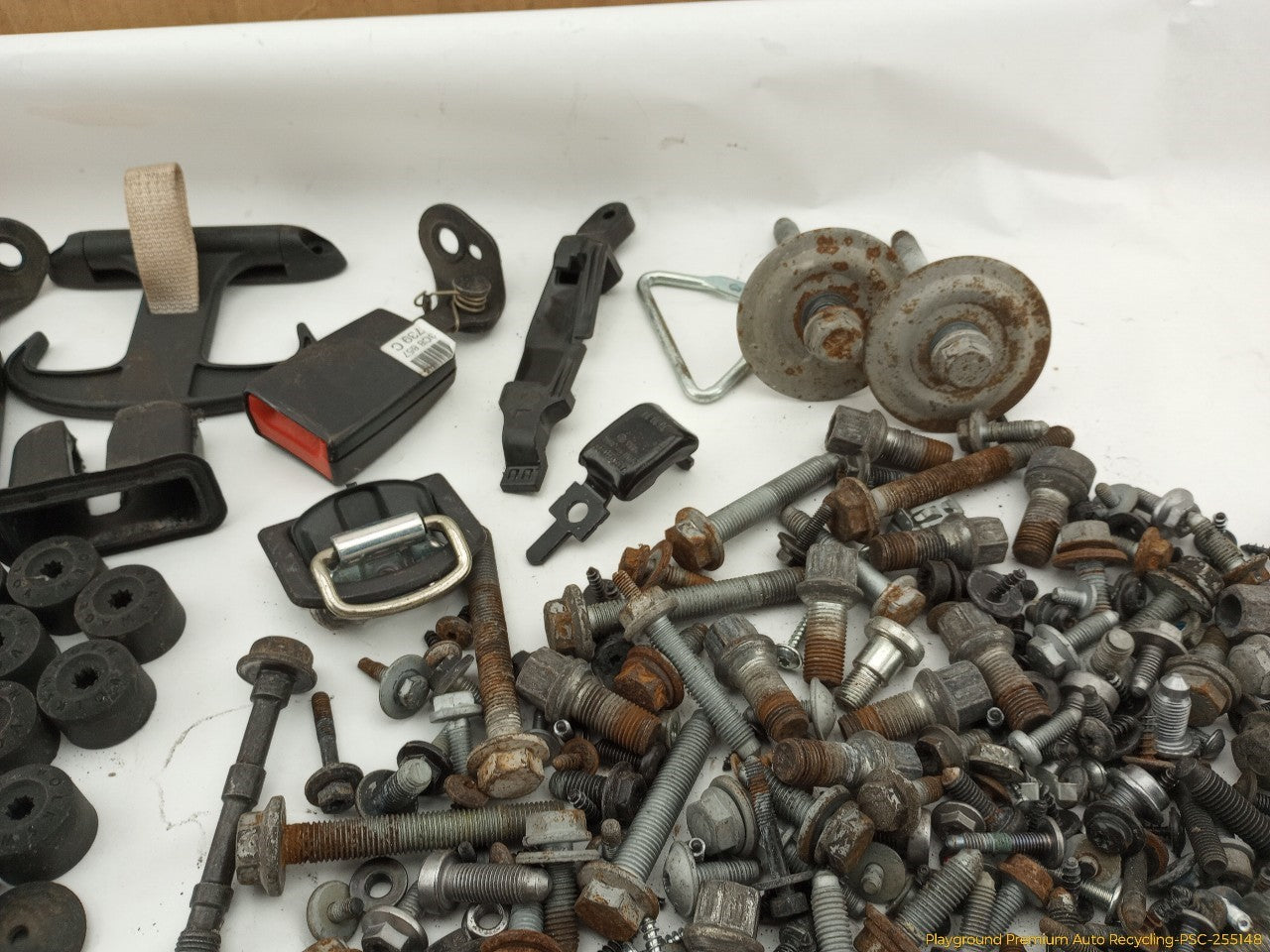 Volkswagen CC Dismantling Hardware Fasteners Bolts & Nuts