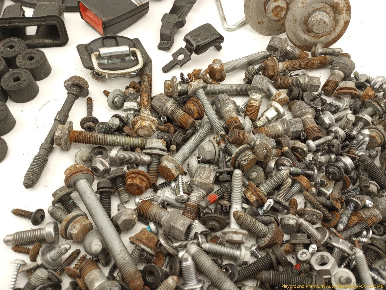 Volkswagen CC Dismantling Hardware Fasteners Bolts & Nuts