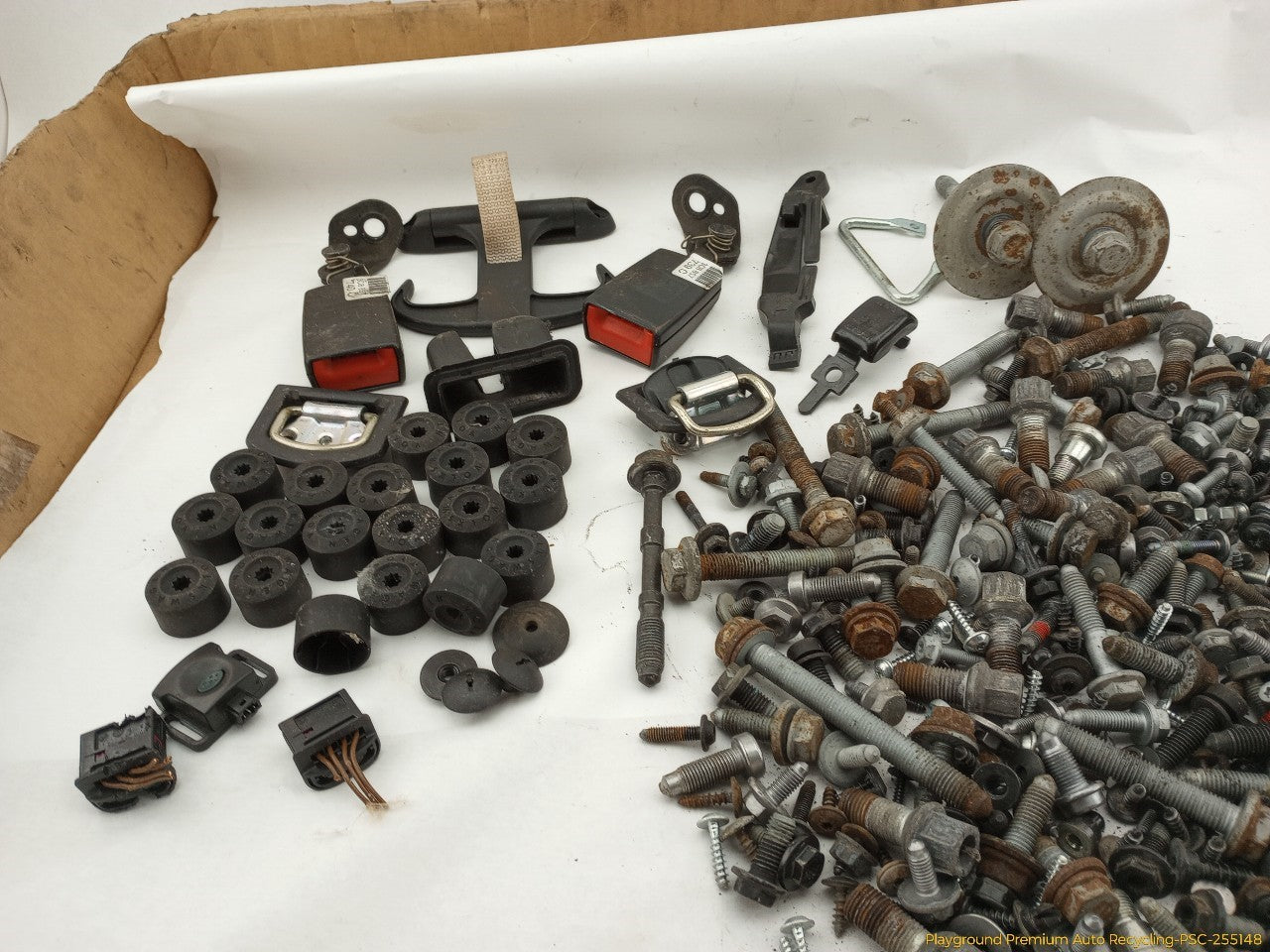 Volkswagen CC Dismantling Hardware Fasteners Bolts & Nuts