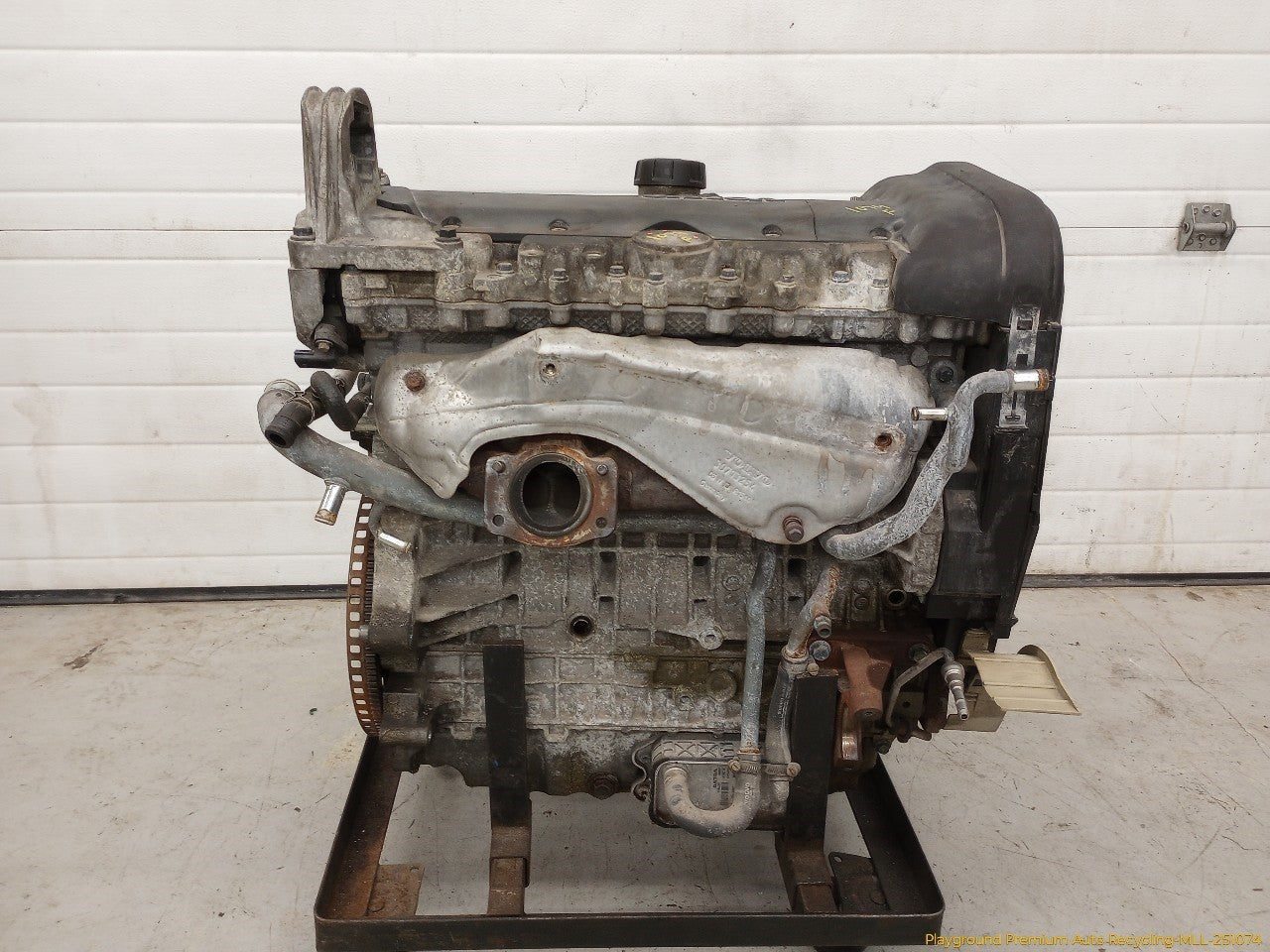 Volvo XC70 Engine Assembly