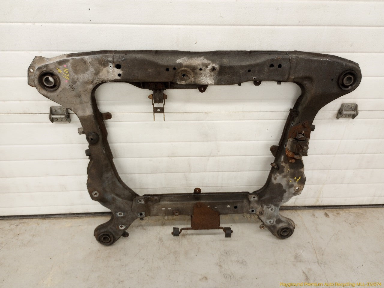 Volvo XC70 Front Subframe Crossmember - 0