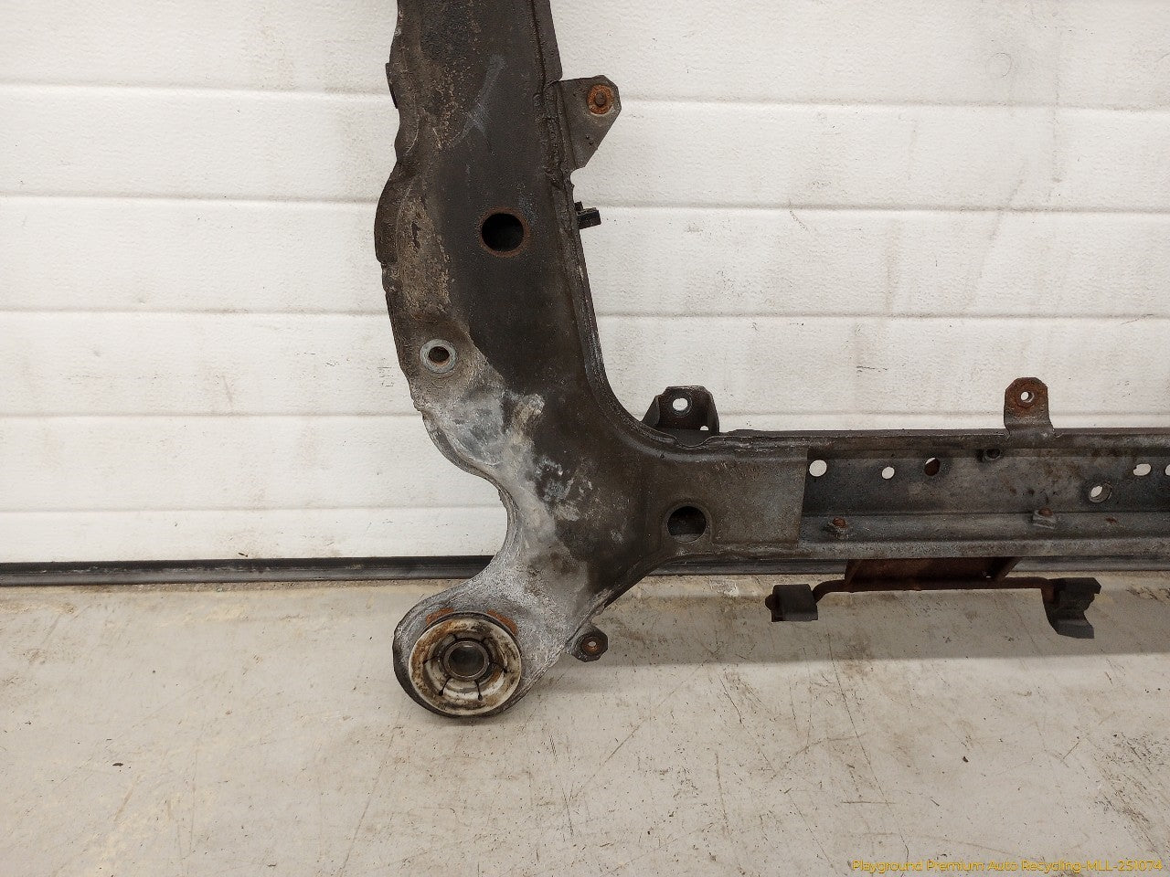 Volvo XC70 Front Subframe Crossmember