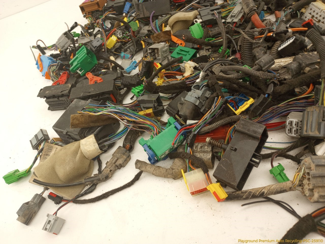 Volvo XC60 Vehicle Wiring Pigtails