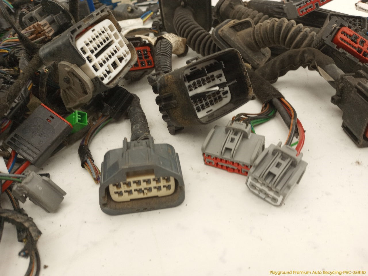 Volvo XC60 Vehicle Wiring Pigtails