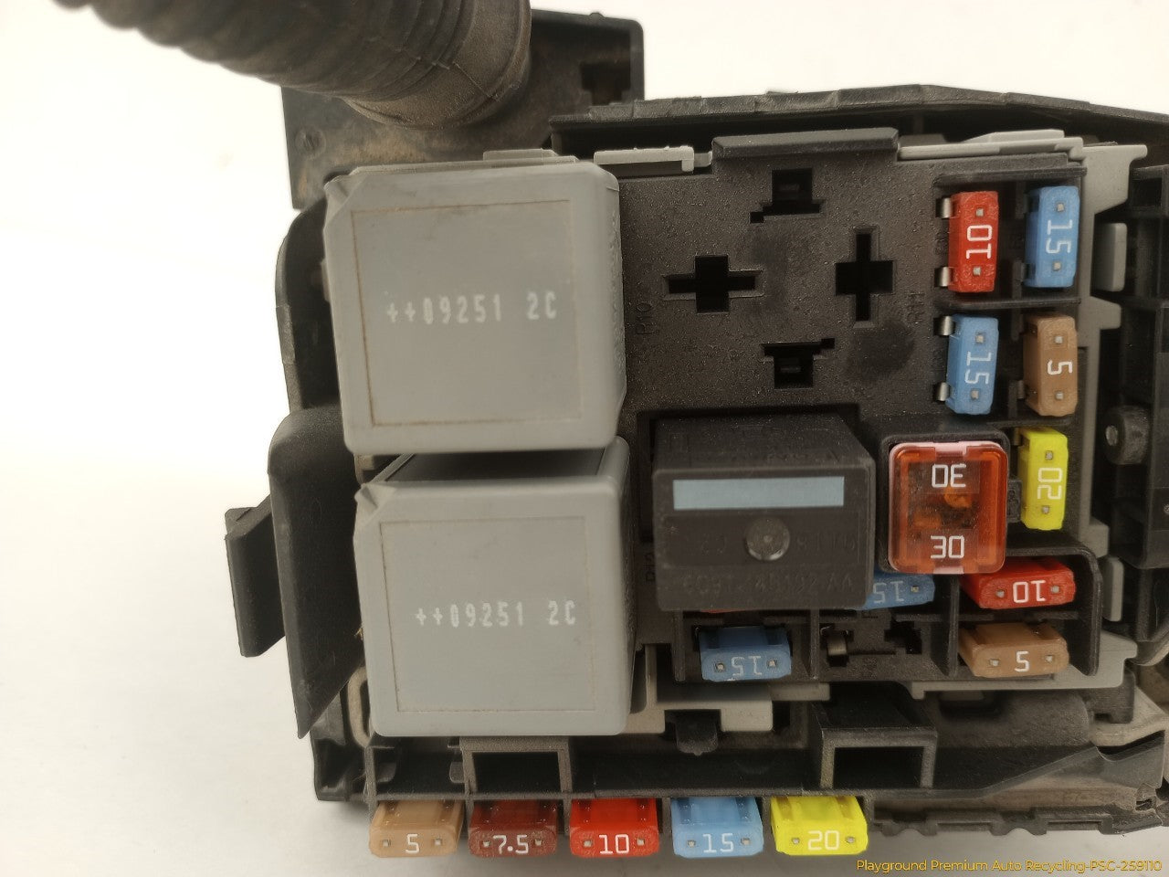Volvo XC60 Engine Fuse Box