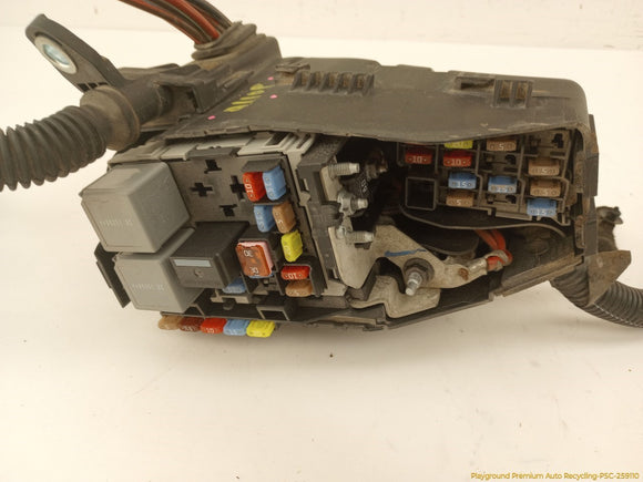 Volvo XC60 Engine Fuse Box