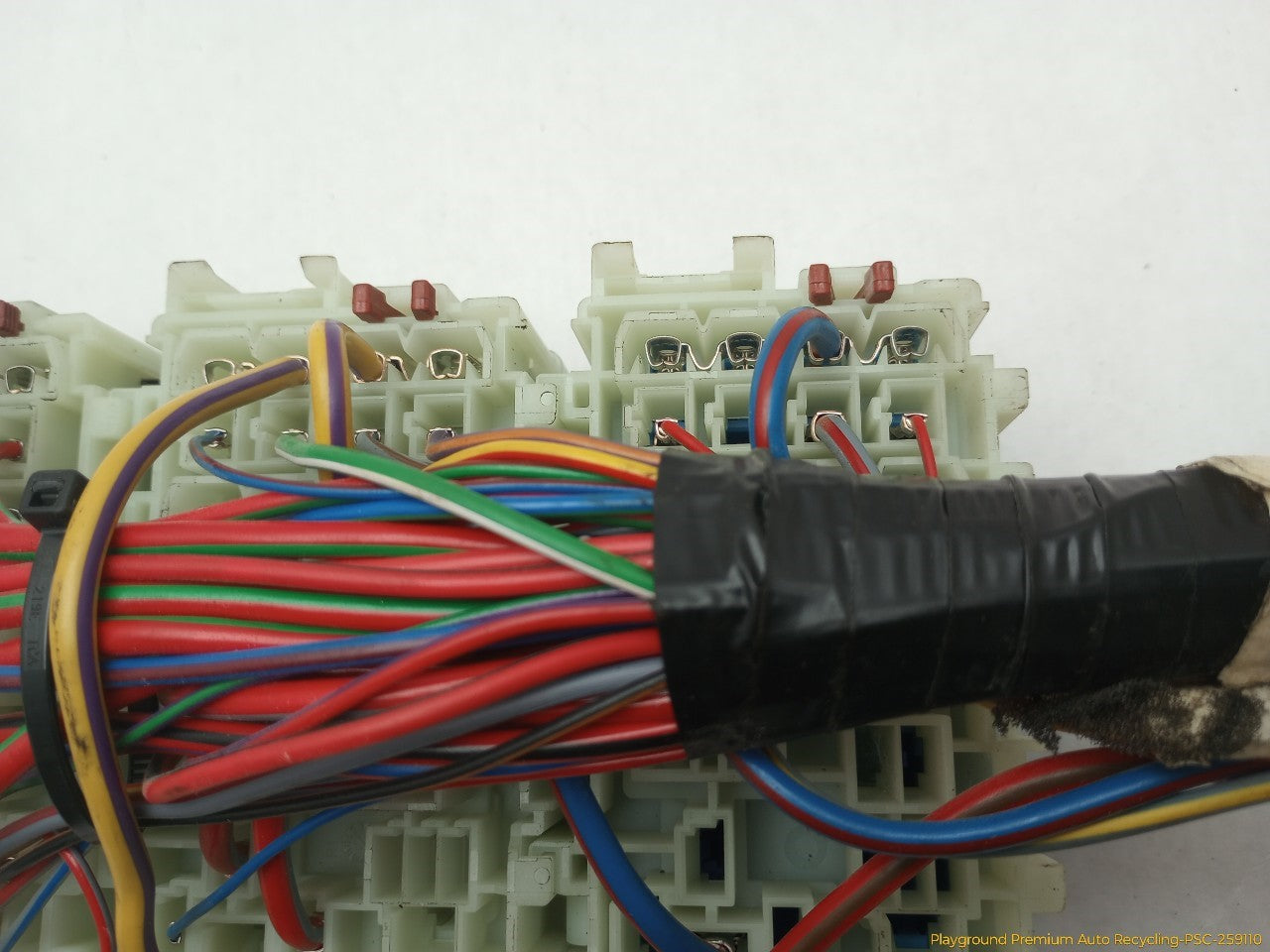 Volvo XC60 Trunk Fuse Box