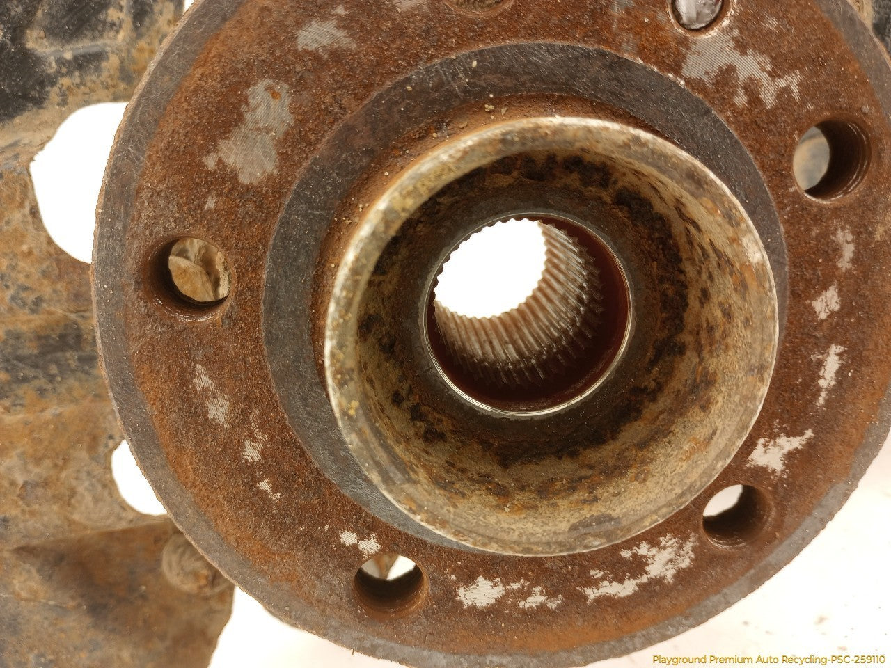 Volvo XC60 Passenger Right Front Spindle Knuckle Hub