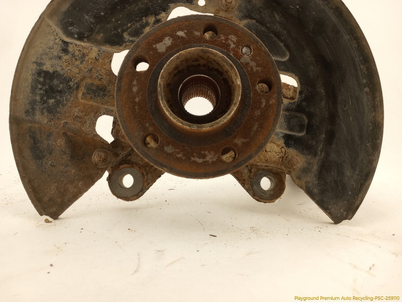 Volvo XC60 Passenger Right Front Spindle Knuckle Hub