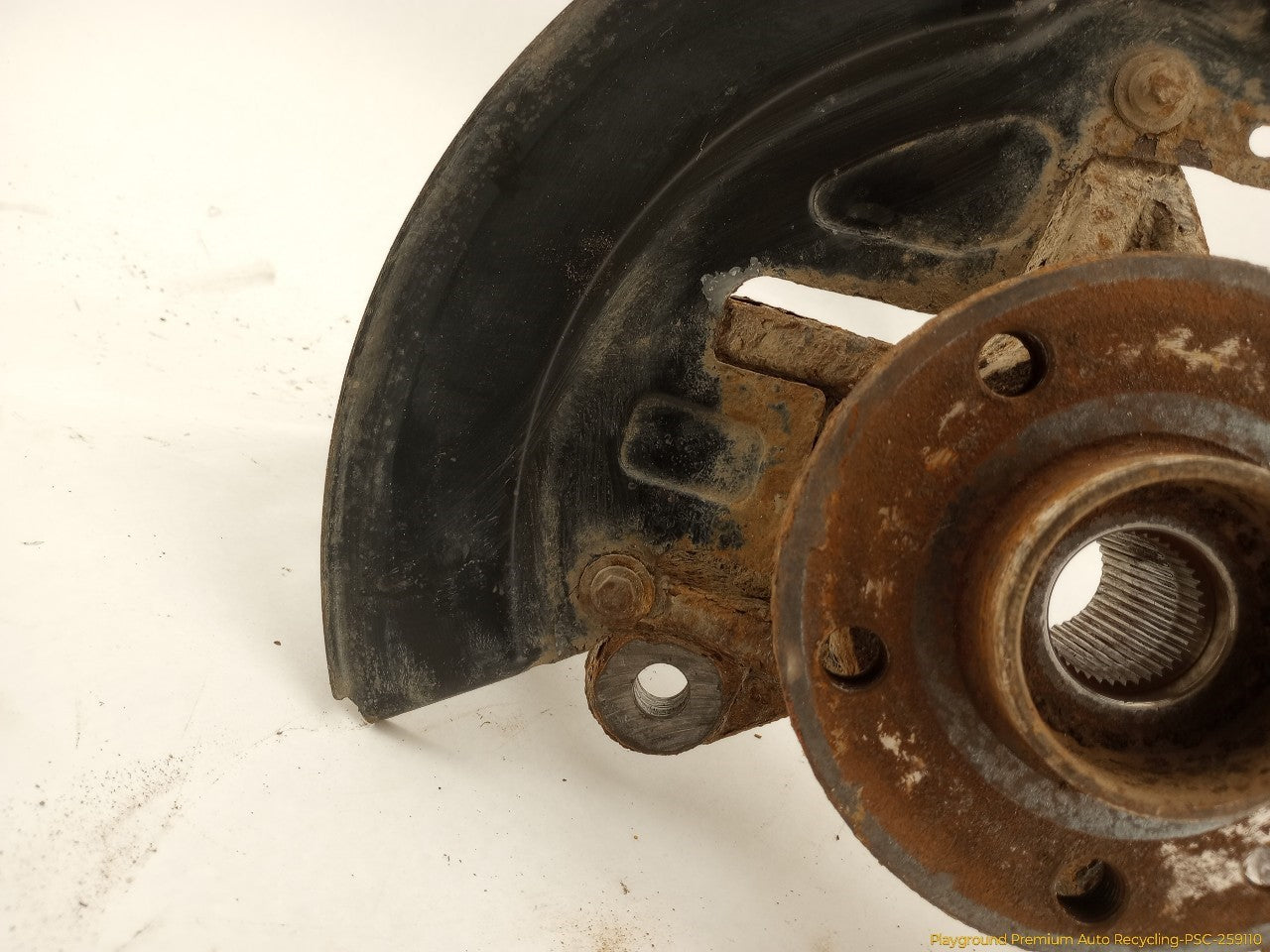 Volvo XC60 Driver Left Front Spindle Knuckle Hub