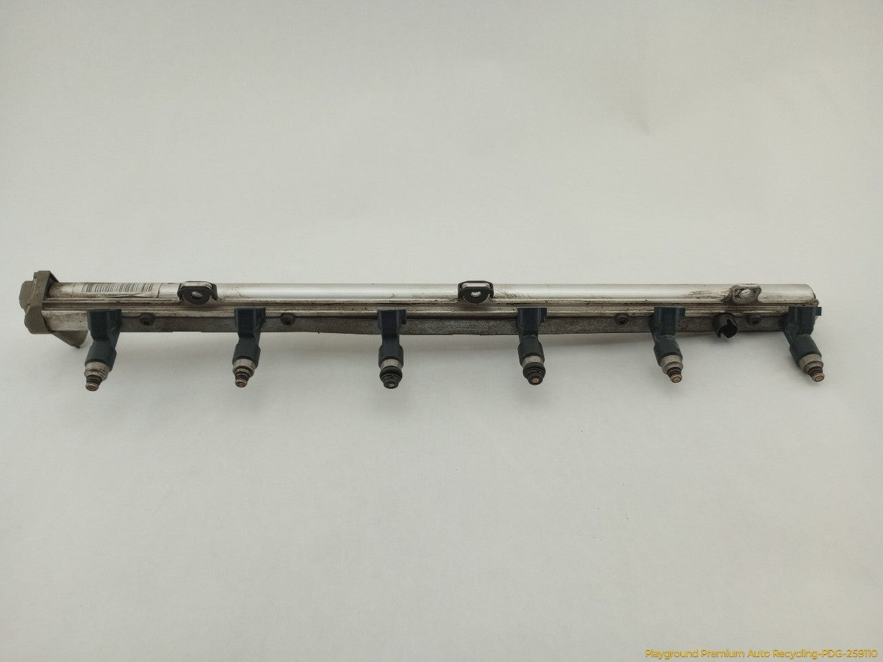 Volvo XC60 Fuel Rail - 0