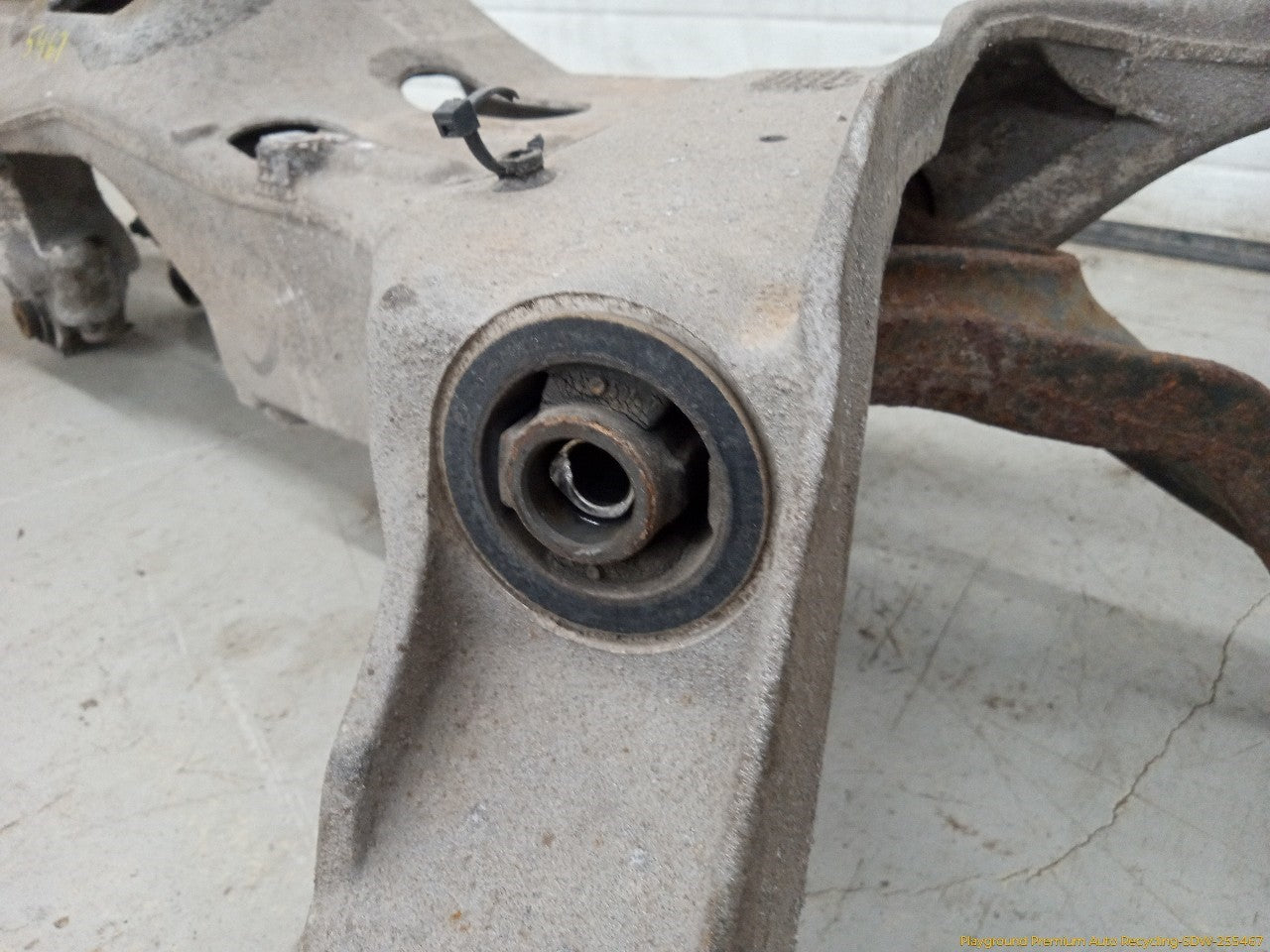 Volvo XC70 Rear Subframe Crossmember