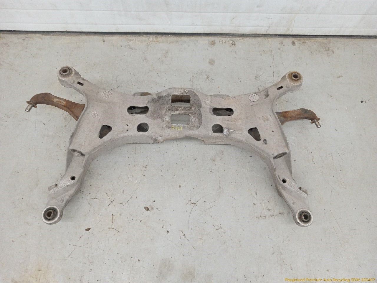 Volvo XC70 Rear Subframe Crossmember