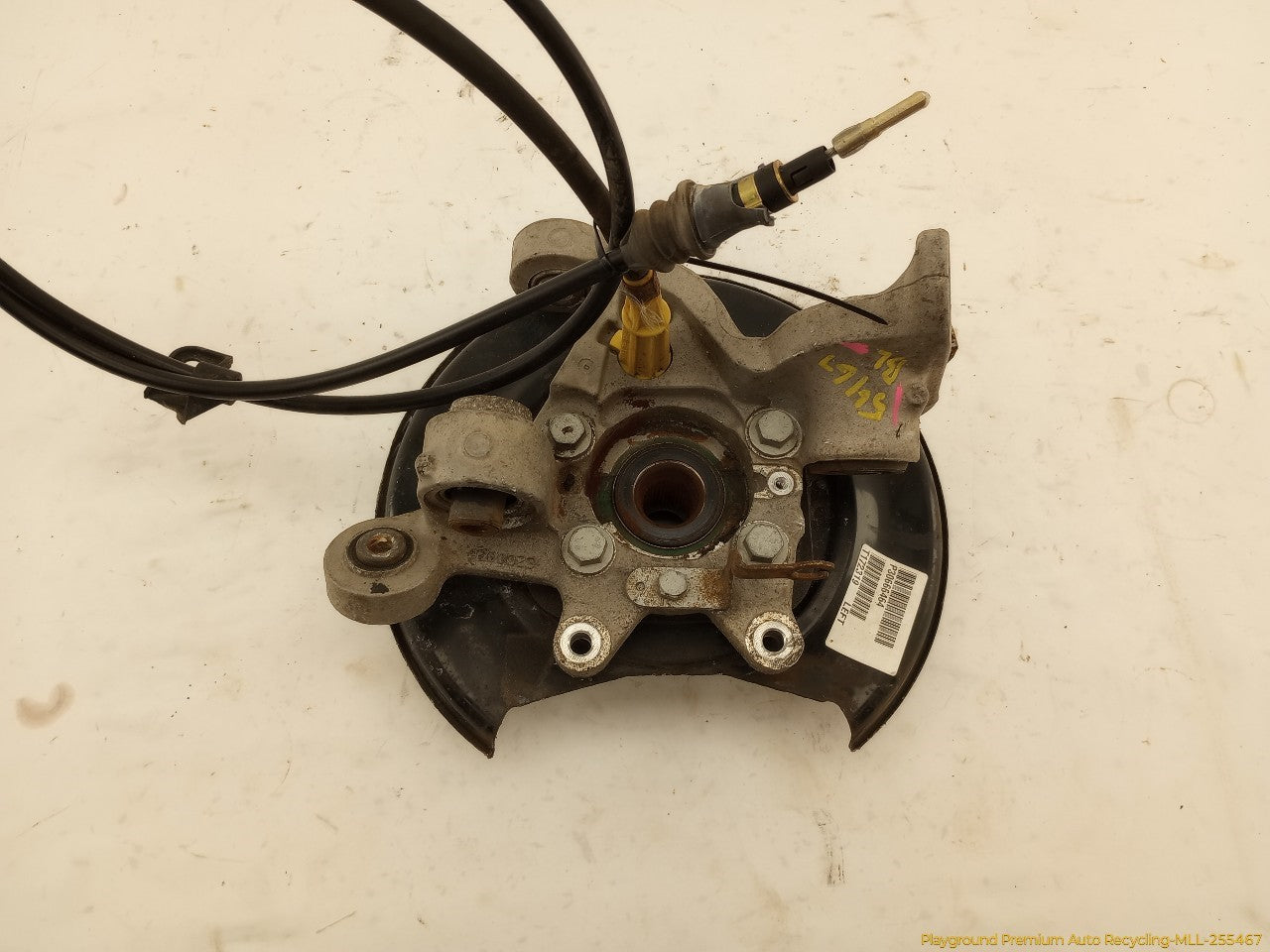 Volvo XC70 Driver Left Rear Spindle Knuckle Hub - 0