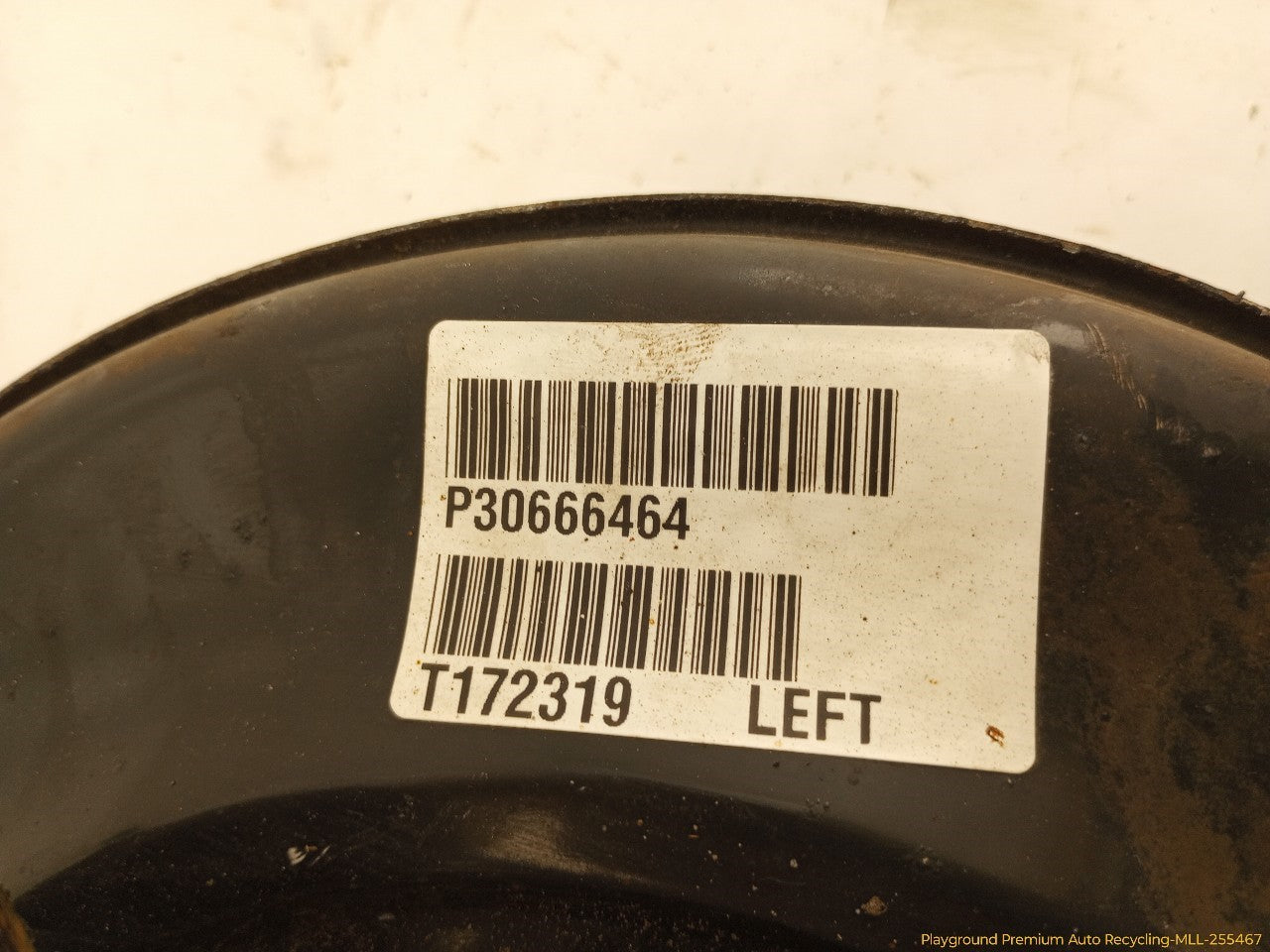 Volvo XC70 Driver Left Rear Spindle Knuckle Hub