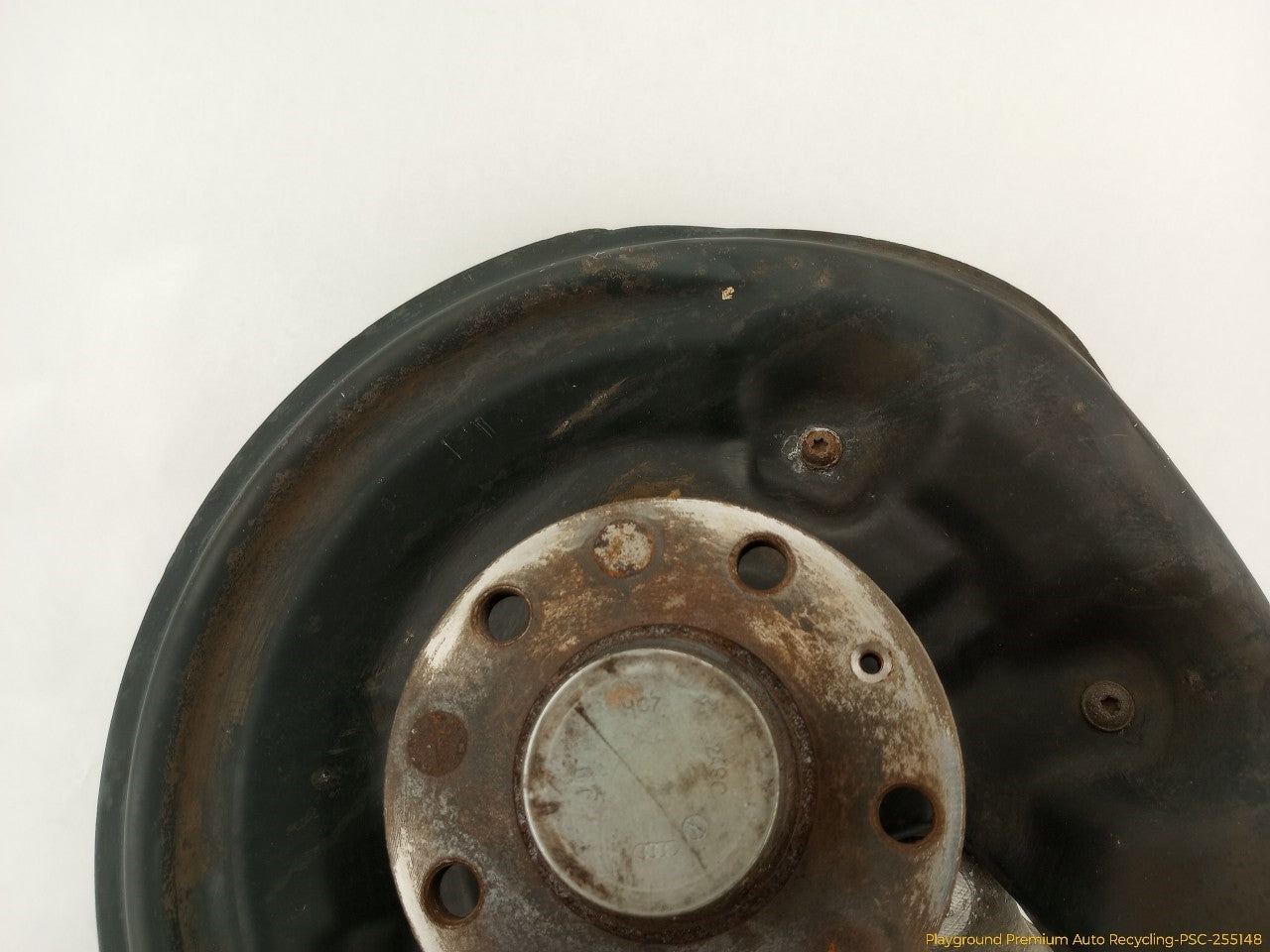Volkswagen CC Driver Left Rear Spindle Knuckle Hub