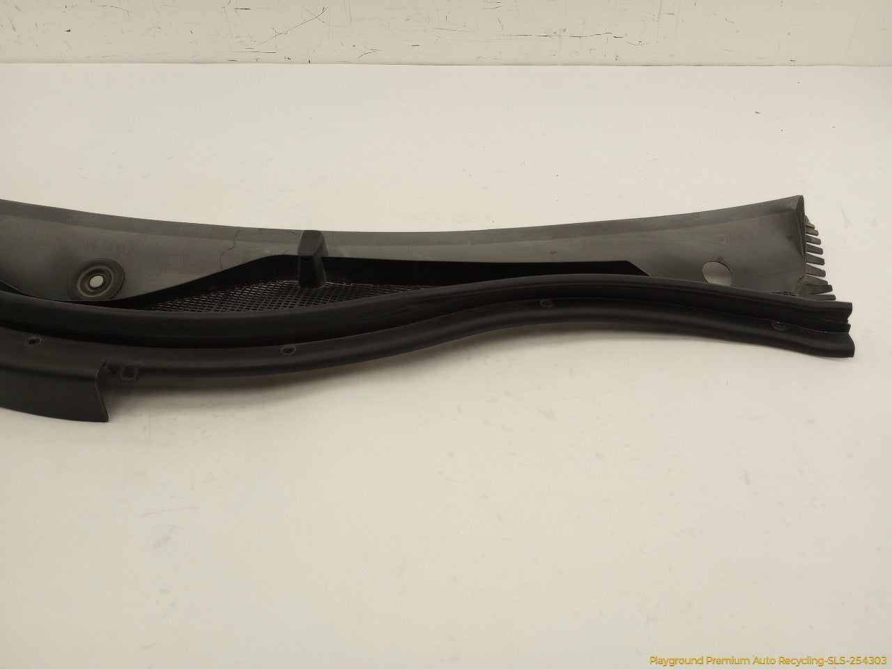 Mercedes SLK230 Cowl Vent Panel
