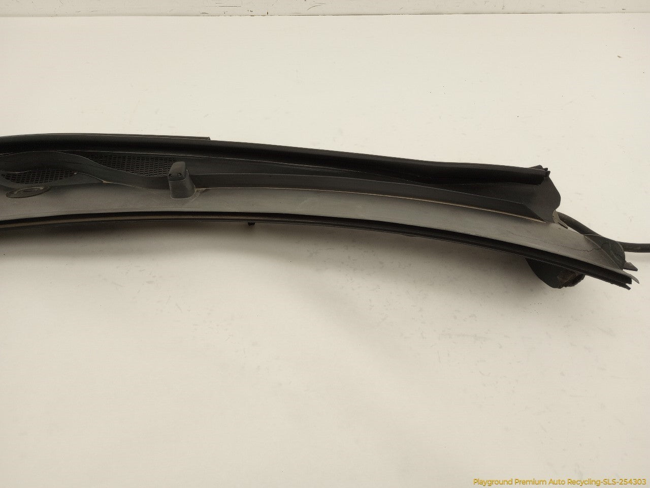 Mercedes SLK230 Cowl Vent Panel