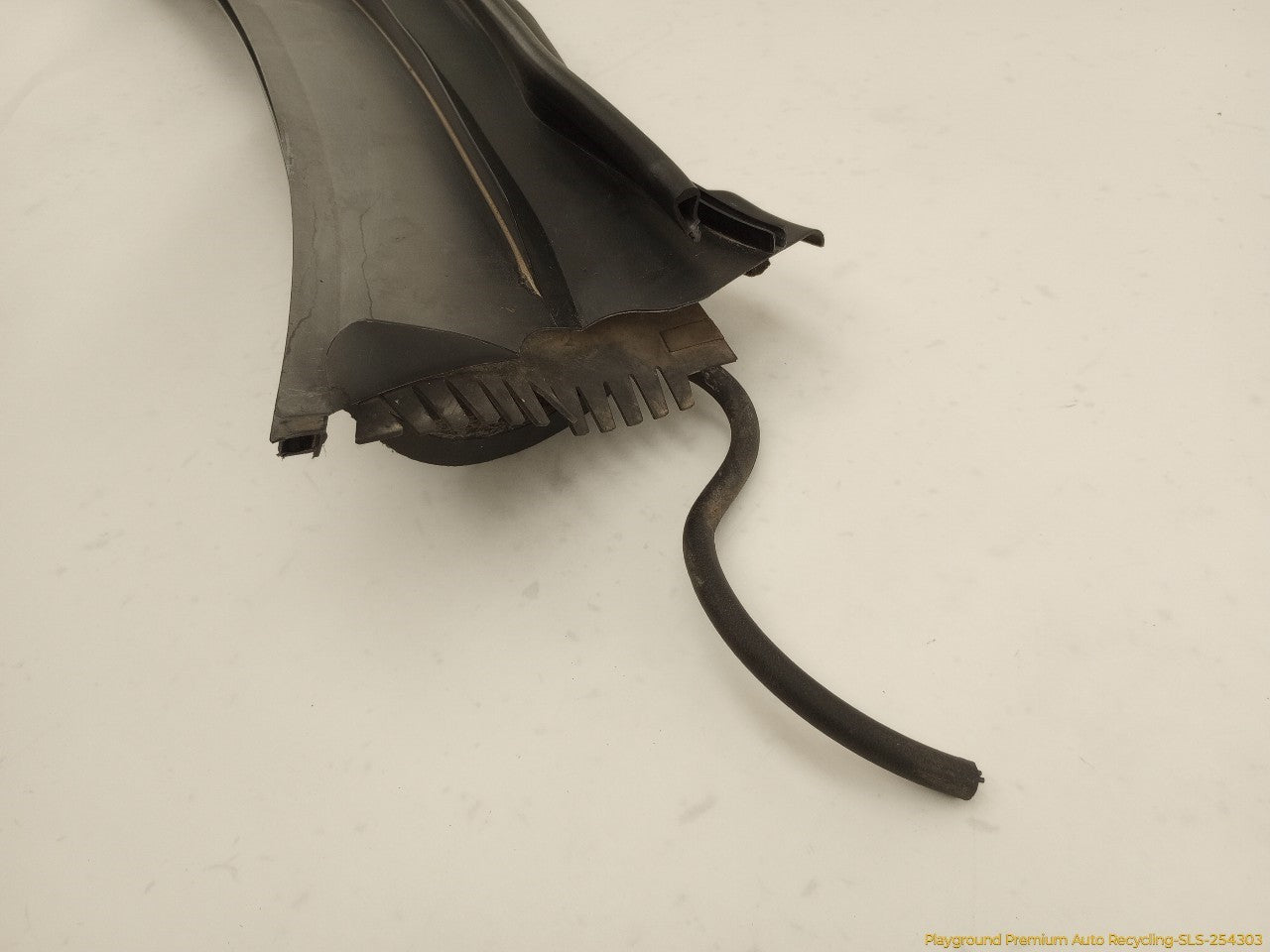 Mercedes SLK230 Cowl Vent Panel