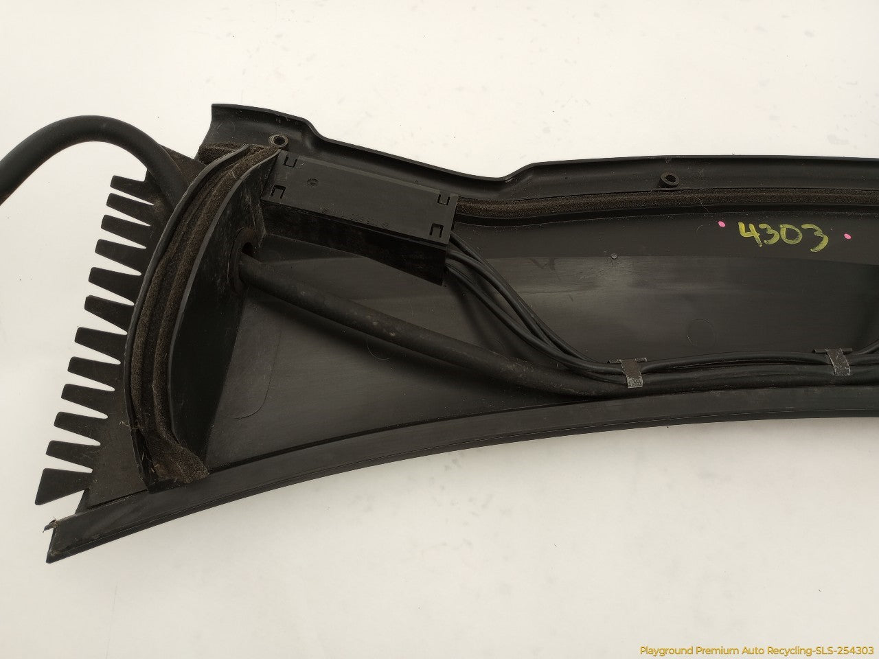 Mercedes SLK230 Cowl Vent Panel