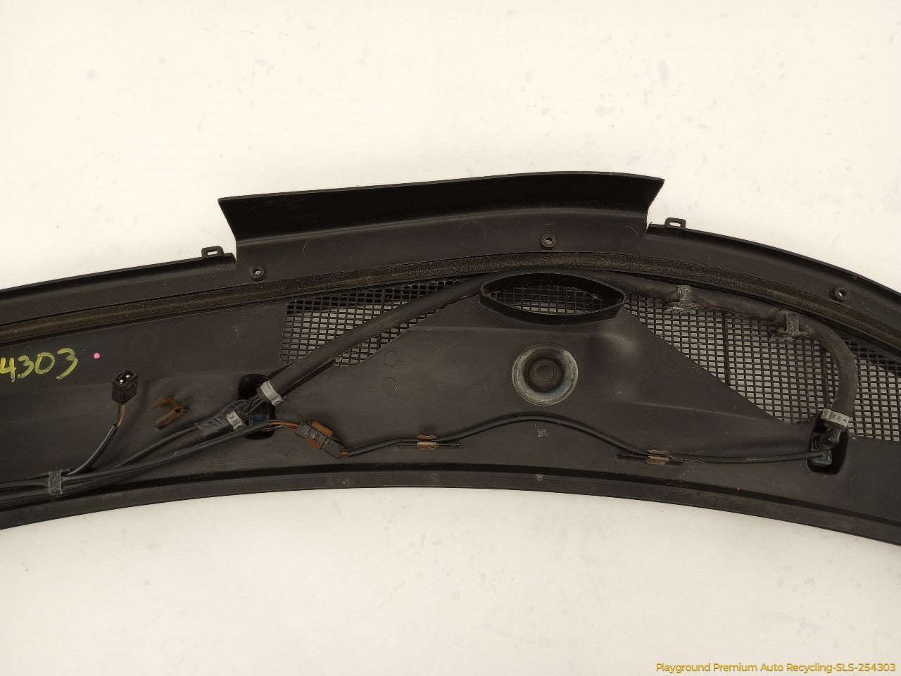 Mercedes SLK230 Cowl Vent Panel