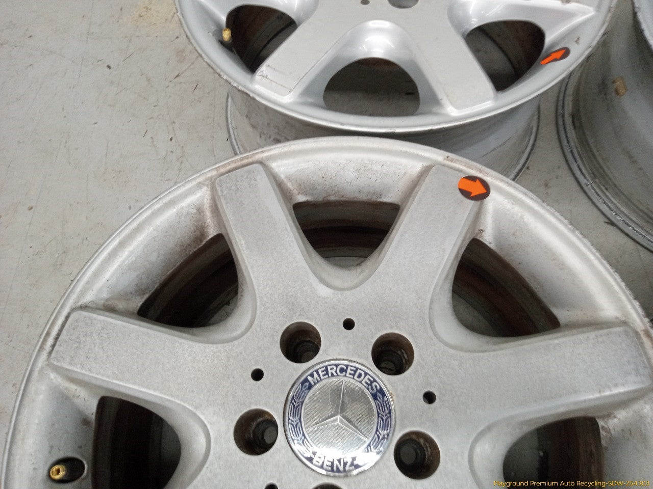 Mercedes SLK230 Set Of 4 Staggered Alloy Wheels 7 Spoke