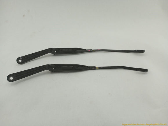 Mercedes SLK230 Pair Of Windshield Wiper Arms