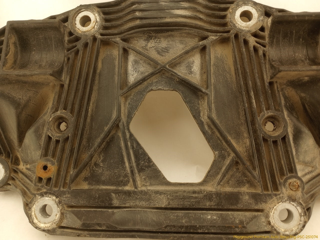 Volvo XC70 Rear Differential Mount Bracket