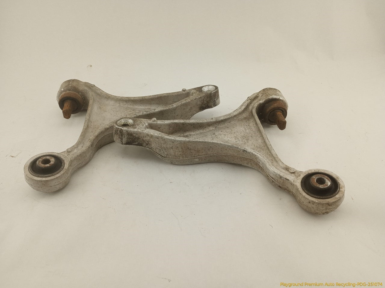 Volvo XC70 Pair Of Front Lower Control Arms