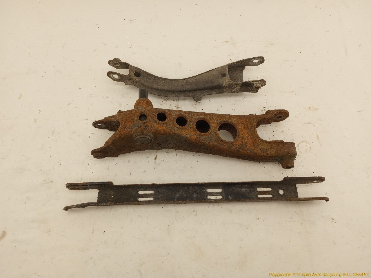 Volvo XC70 Set Of 3 Rear Right Lower Control Arms - 0