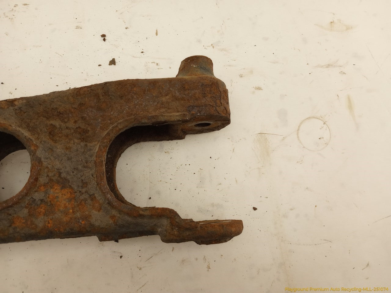 Volvo XC70 Set Of 3 Rear Left Lower Control Arms