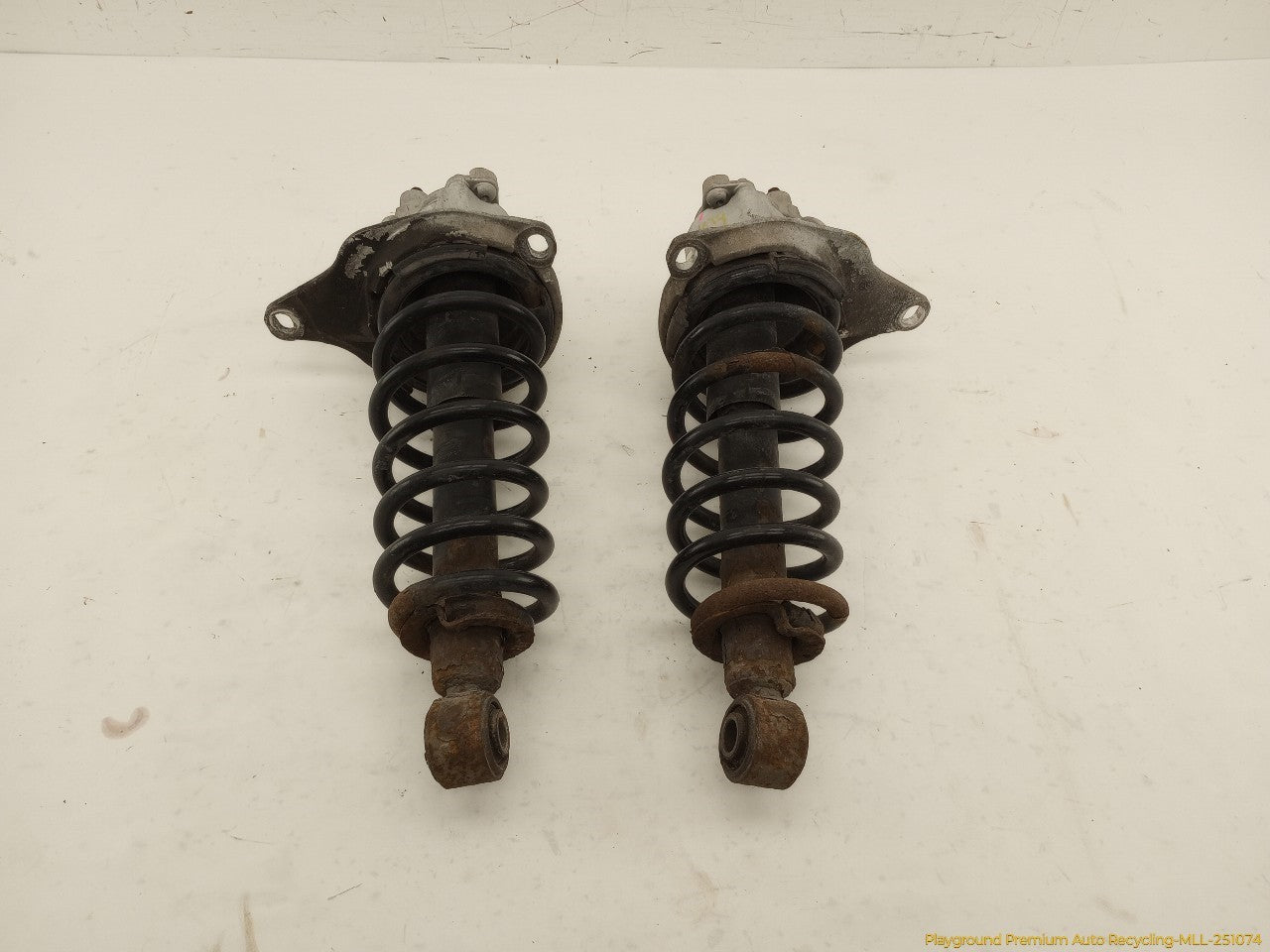 Volvo XC70 Pair Of Rear Struts - 0
