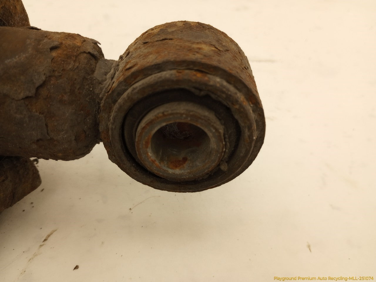 Volvo XC70 Pair Of Rear Struts