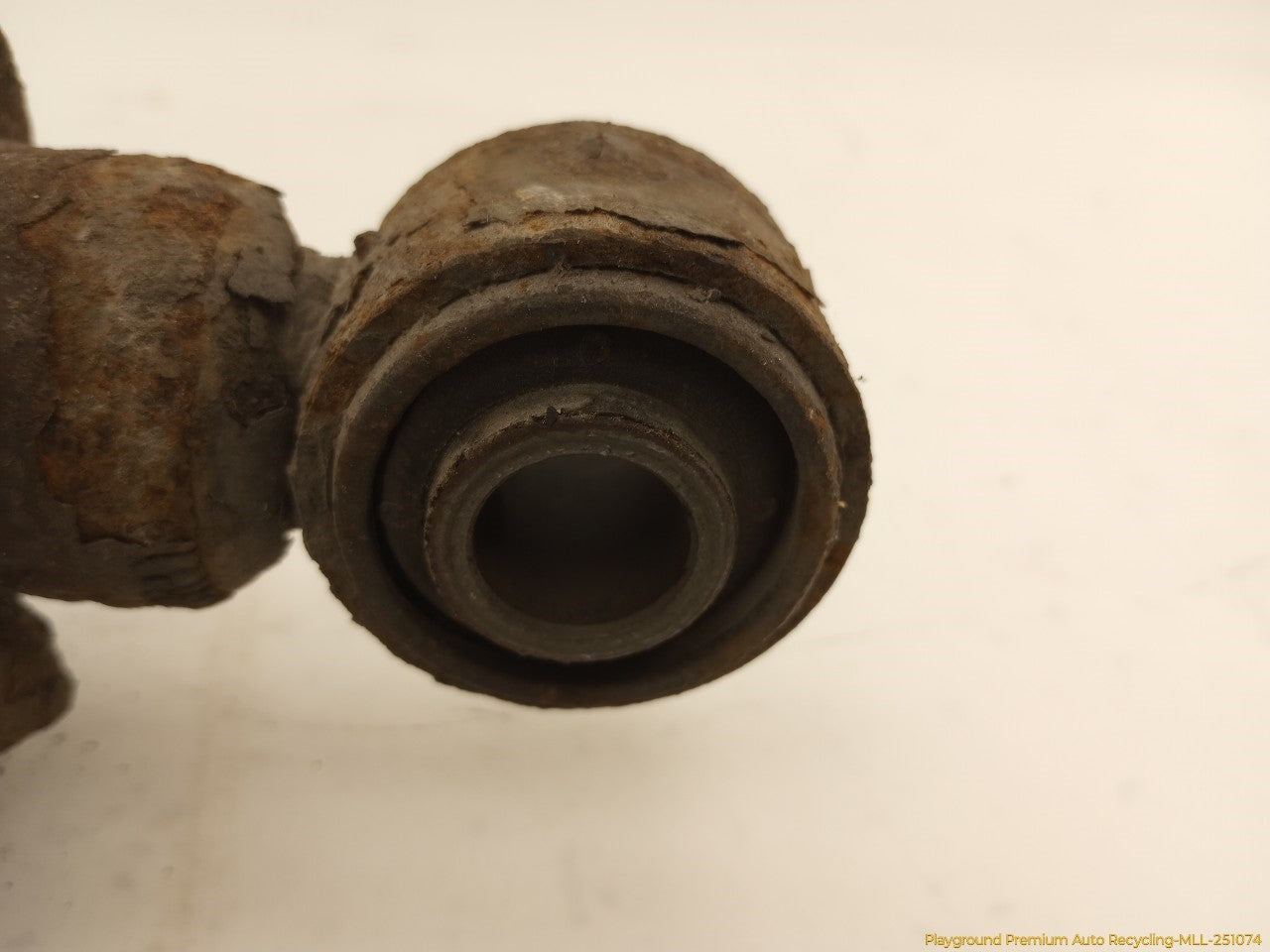Volvo XC70 Pair Of Rear Struts