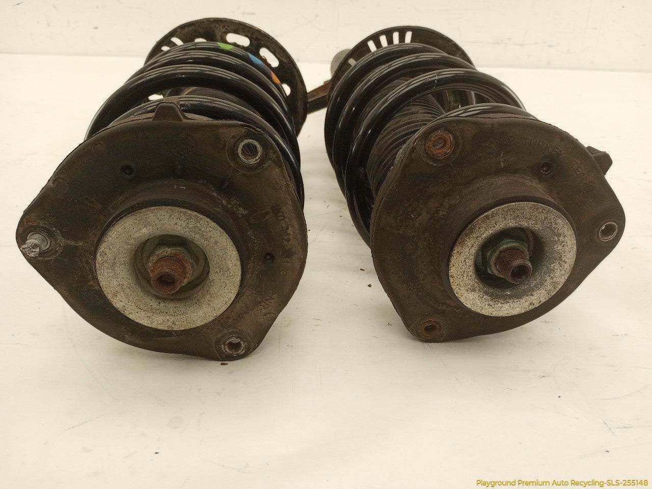 Volkswagen CC Pair Of Front Struts - 0