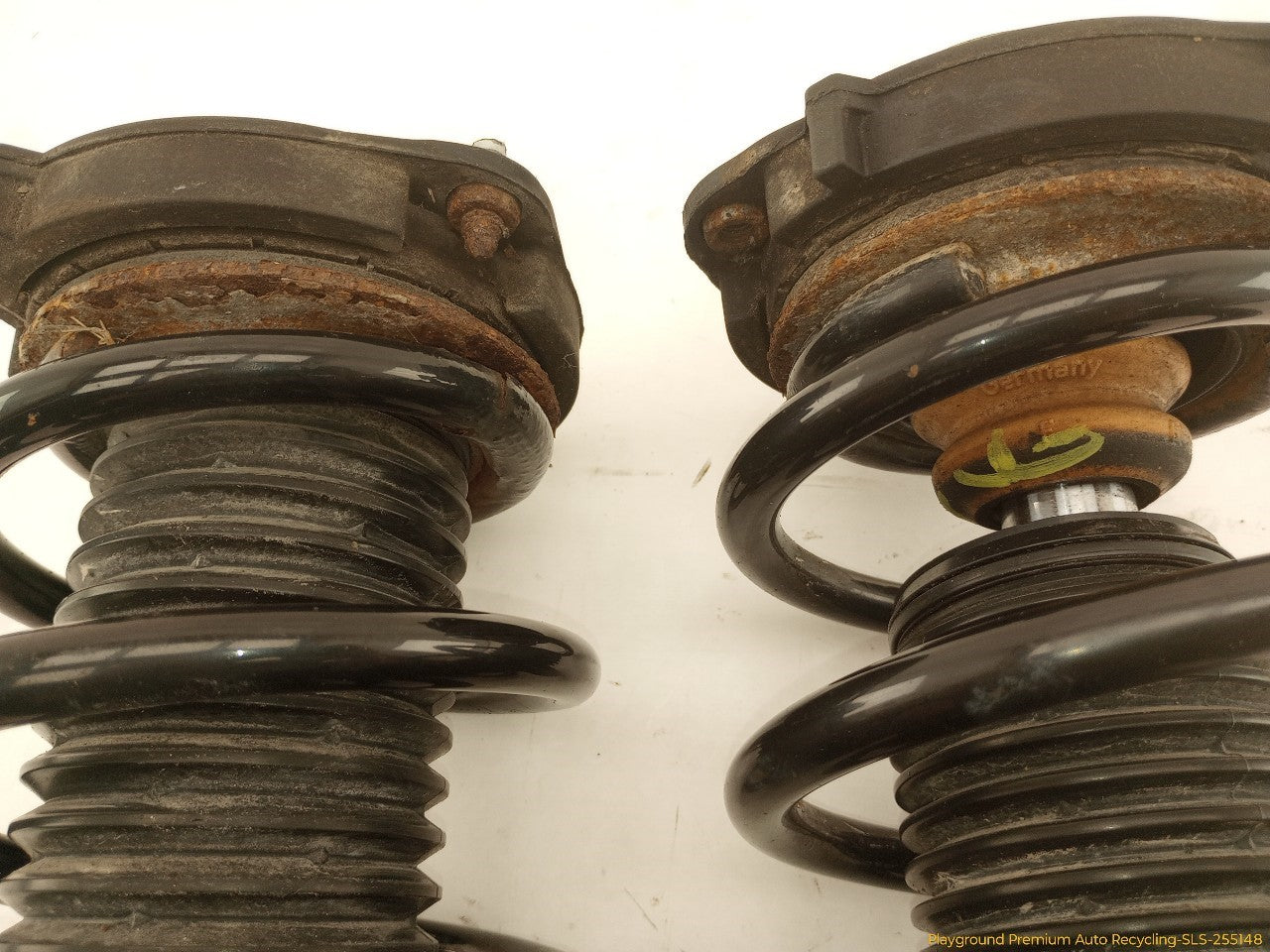 Volkswagen CC Pair Of Front Struts