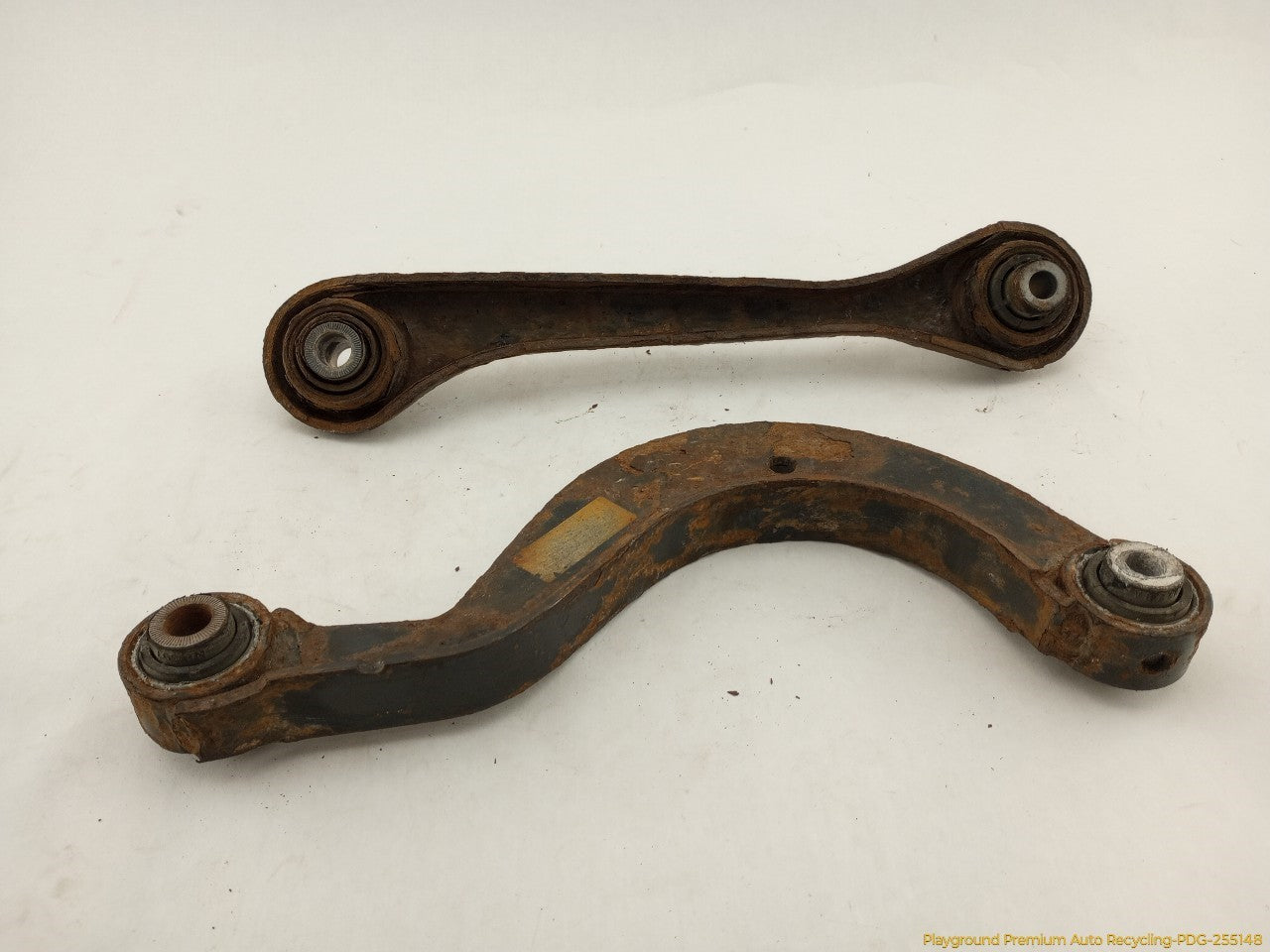 Volkswagen CC Pair Of Rear Right Tie Rod Control Arms