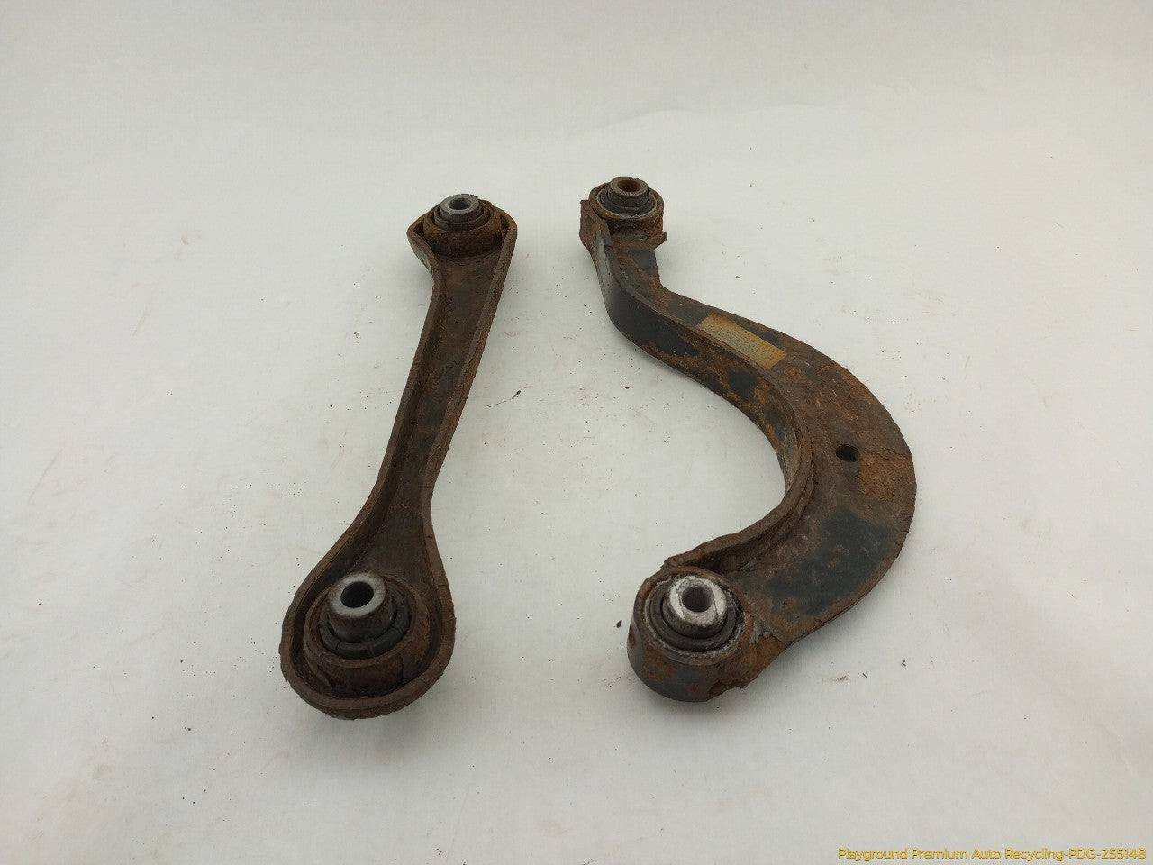 Volkswagen CC Pair Of Rear Right Tie Rod Control Arms