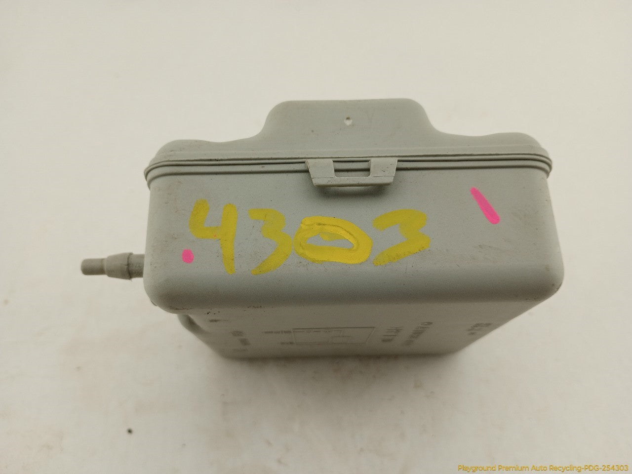 Mercedes SLK230 Vacuum Pump Reservoir