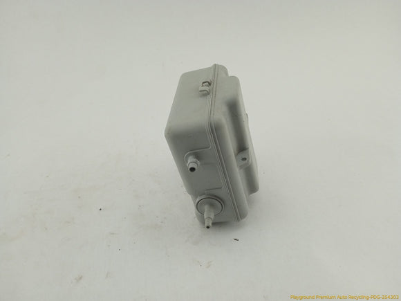 Mercedes SLK230 Vacuum Pump Reservoir