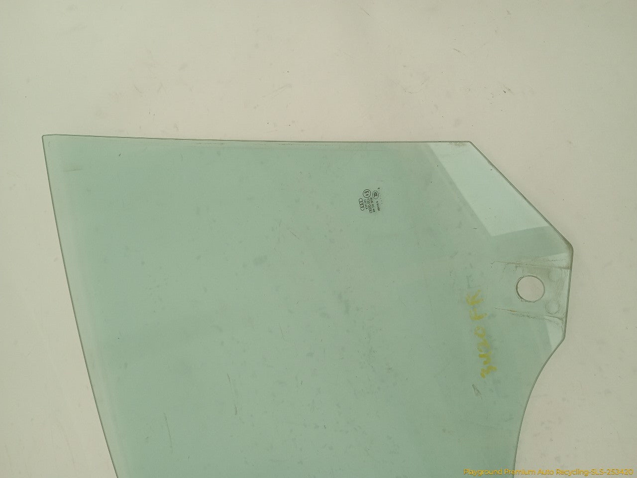 Audi A6 Passenger Right Front Door Window Glass
