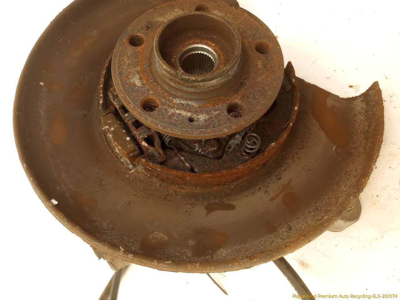 Volvo XC70 Passenger Right Rear Spindle Knuckle Hub
