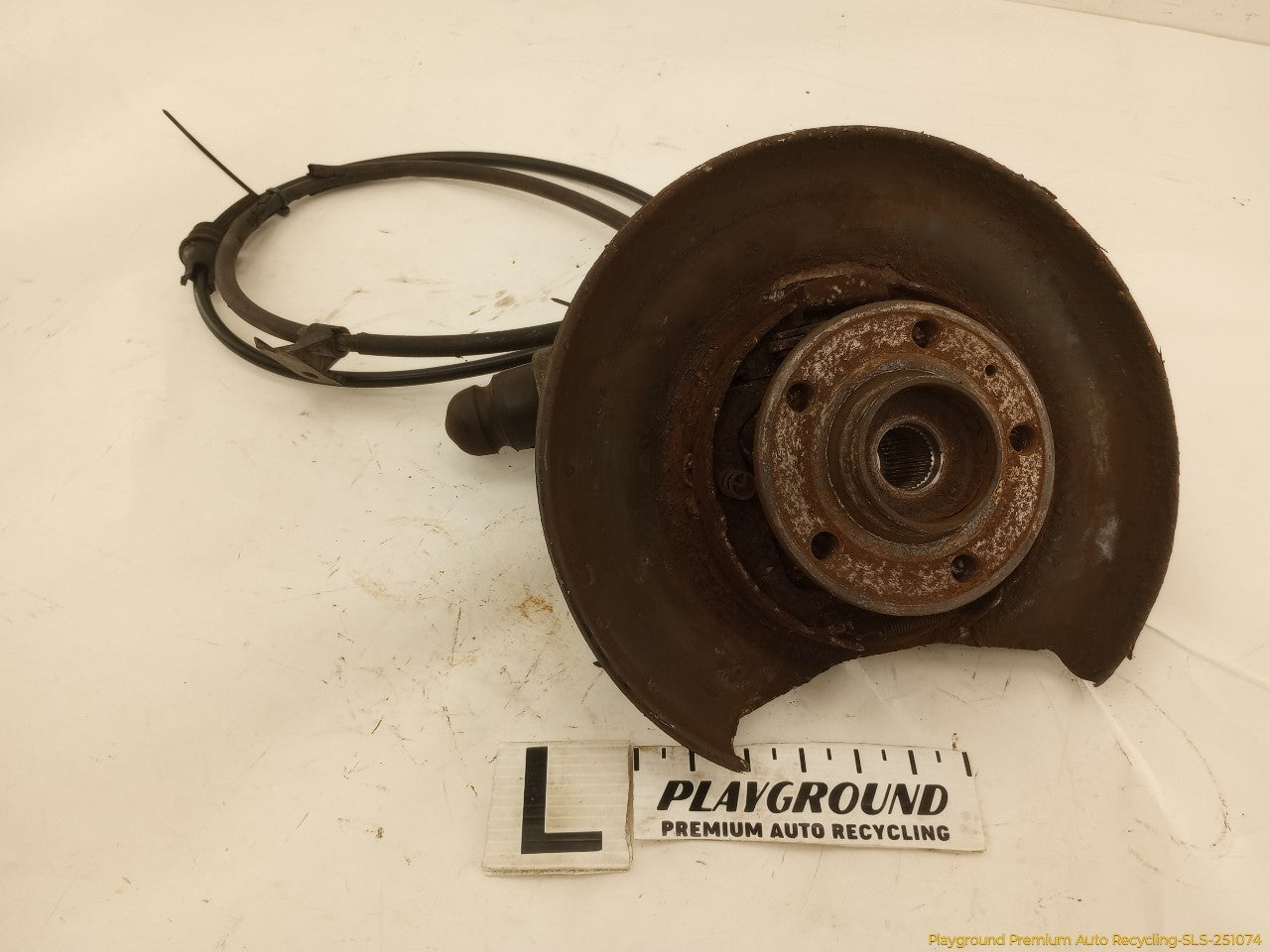 Volvo XC70 Driver Left Rear Spindle Knuckle Hub