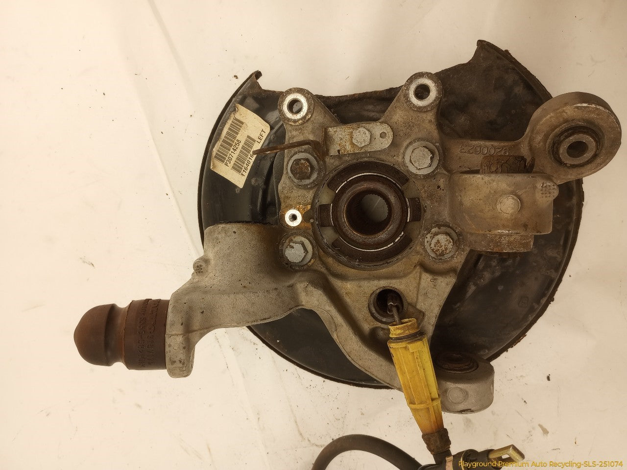 Volvo XC70 Driver Left Rear Spindle Knuckle Hub