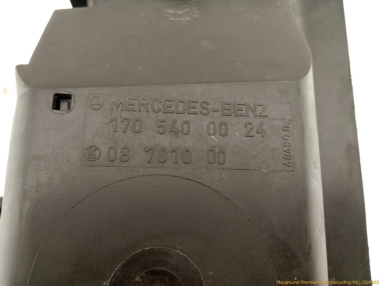 Mercedes SLK230 Engine Fuse Box Housing