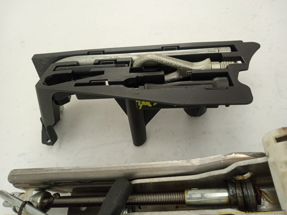 Audi A6 Vehicle Jack & Tools