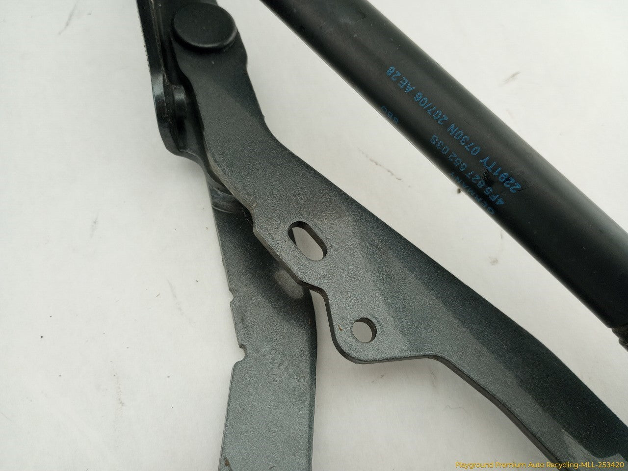 Audi A6 Pair Of Trunk Hinges