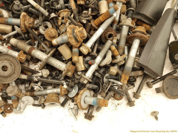 Volvo XC60 Dismantling Hardware Fasteners Bolts & Nuts