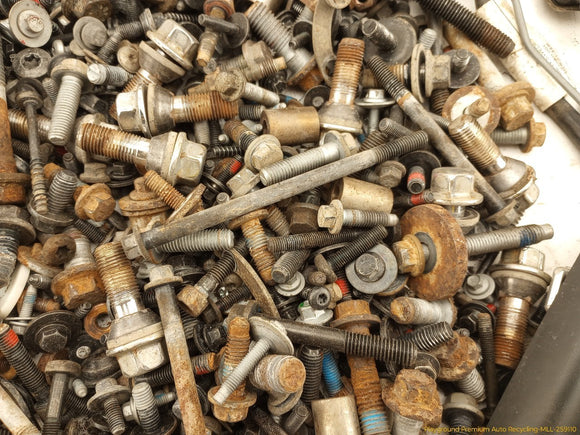 Volvo XC60 Dismantling Hardware Fasteners Bolts & Nuts